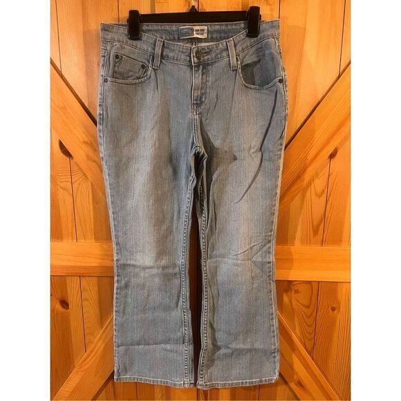 Signature by Levi Strauss & Co. Low Rise Bootcut Jeans Women's 10 Short Blue (13 - Picture 1 of 6
